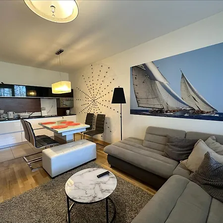 Aquamarina Z Garazem W Cenie By Baltic